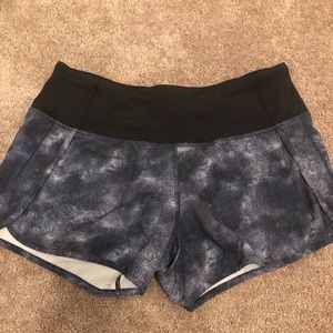 Lululemon black and grey shorts
